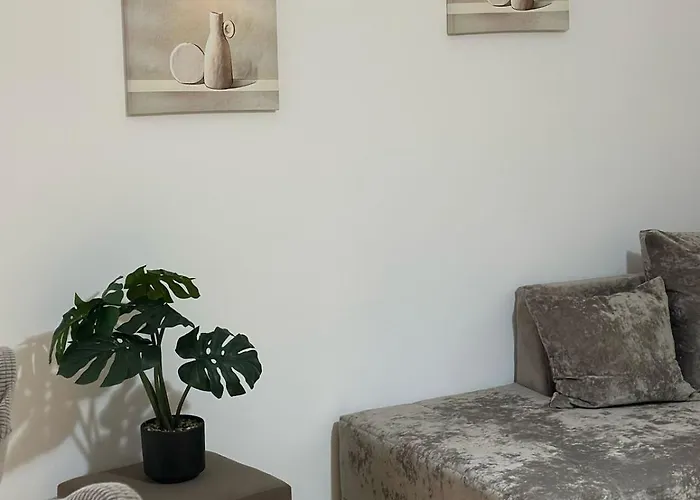 Himara Apartaments