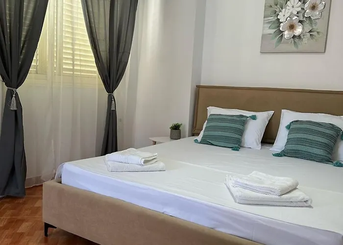 Himara Apartaments